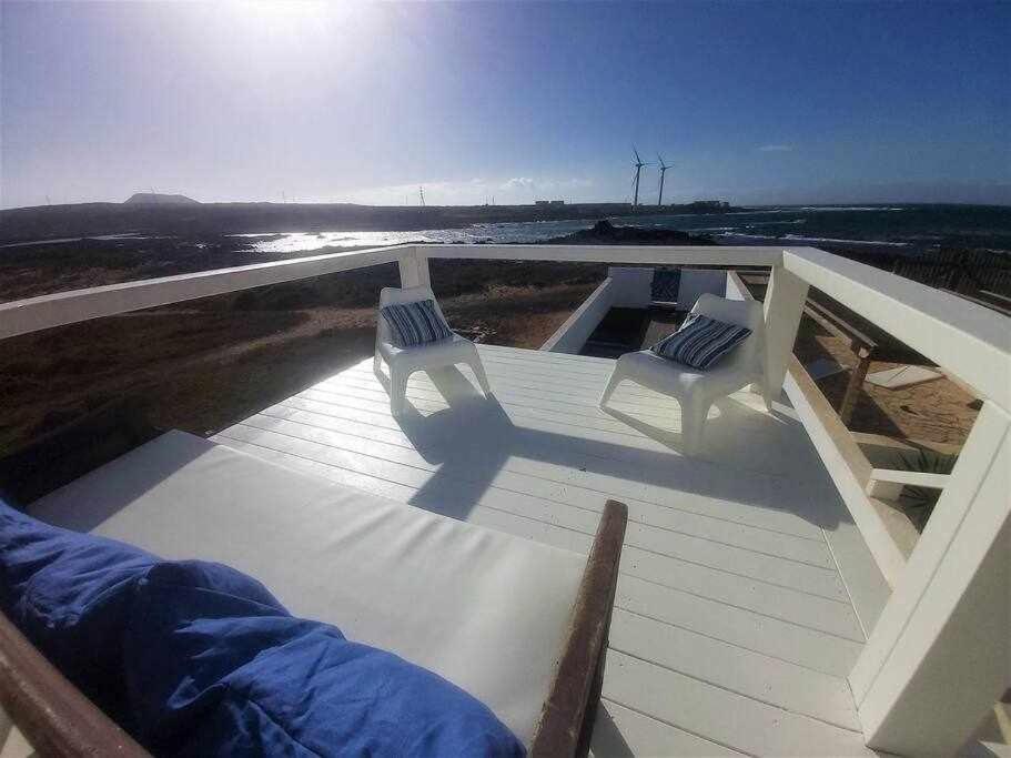 Villa Blue Breeze House With Pool Facing Sea Corralejo Exterior foto