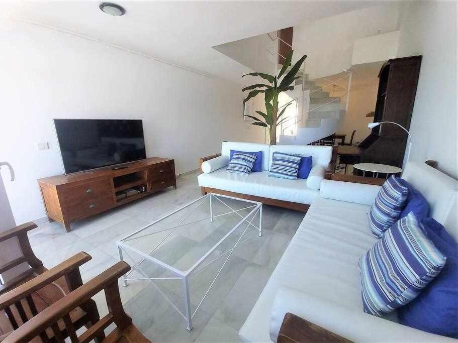 Villa Blue Breeze House With Pool Facing Sea Corralejo Exterior foto